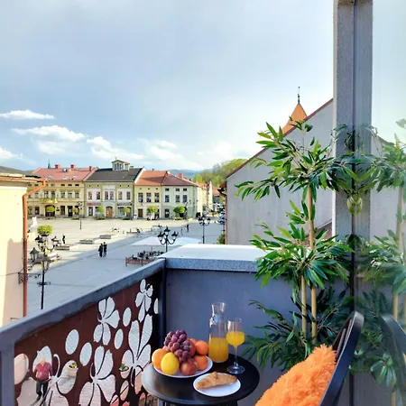 Daire Z Widokiem Na Rynek W Zywcu Żywiec