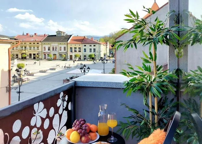 Z Widokiem Na Rynek W Zywcu * Żywiec